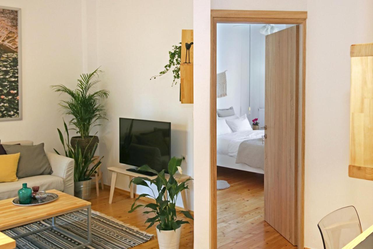 The 4 Travellers Thessaloniki Apartment ภายนอก รูปภาพ