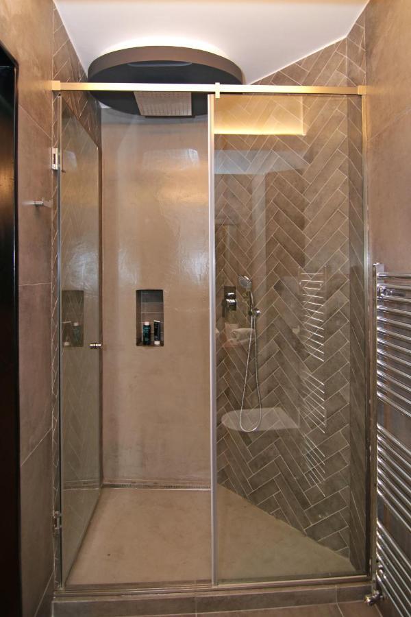 The 4 Travellers Thessaloniki Apartment ภายนอก รูปภาพ