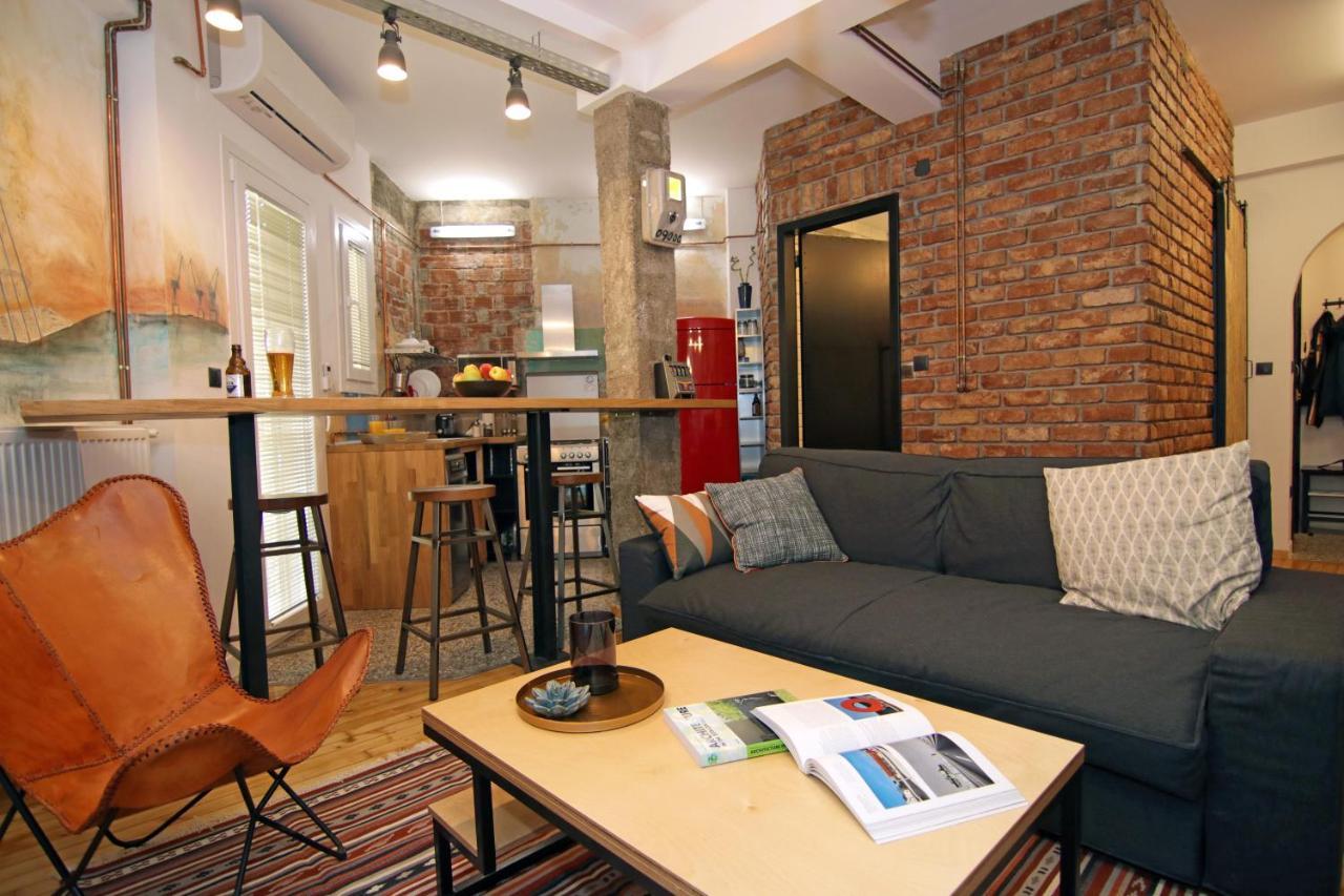 The 4 Travellers Thessaloniki Apartment ภายนอก รูปภาพ