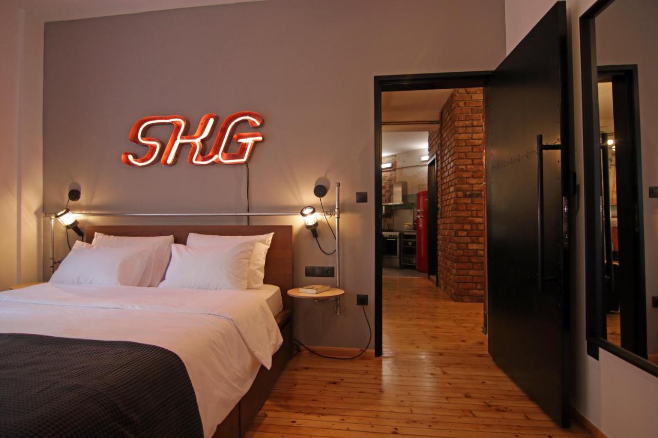 The 4 Travellers Thessaloniki Apartment ภายนอก รูปภาพ