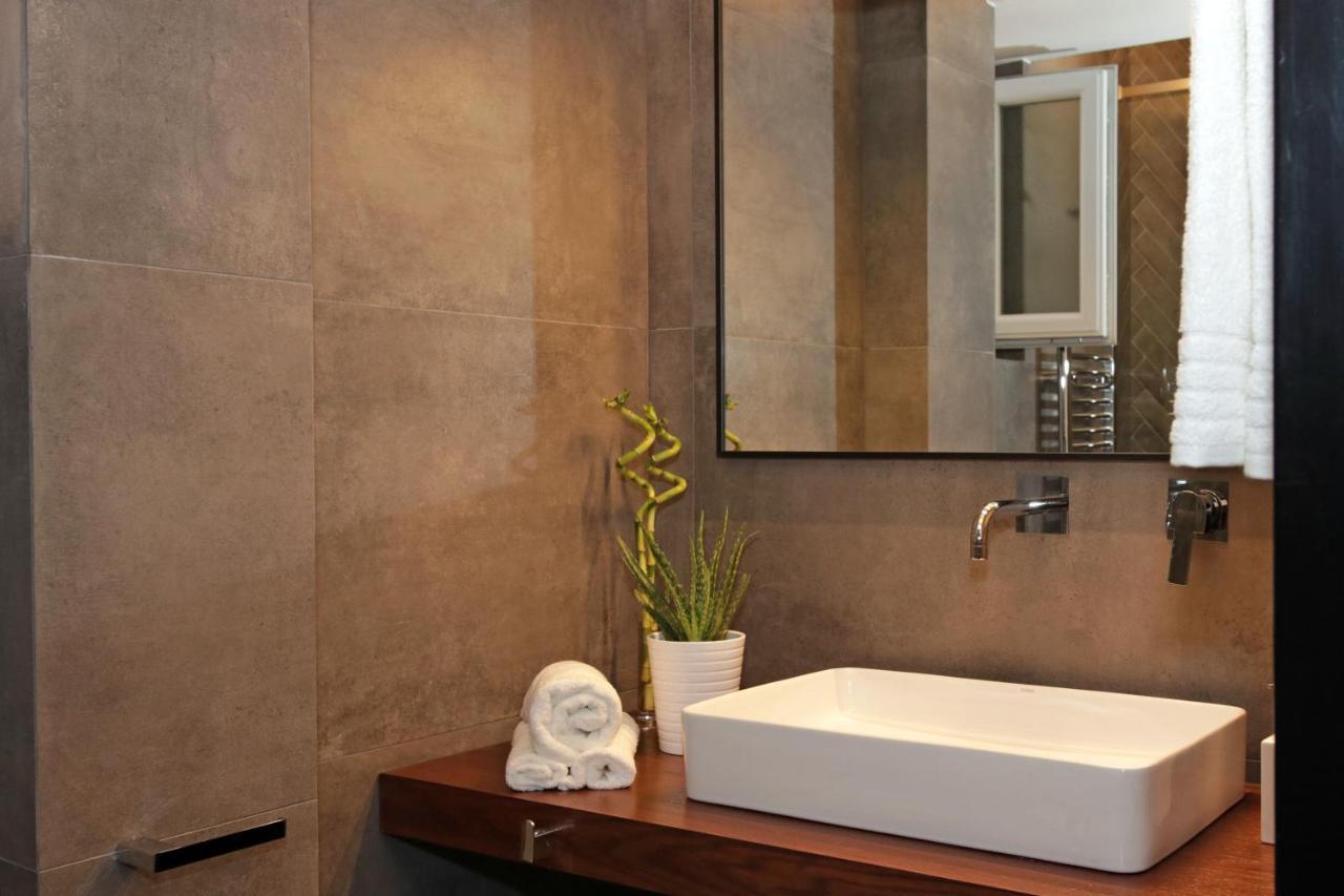 The 4 Travellers Thessaloniki Apartment ภายนอก รูปภาพ